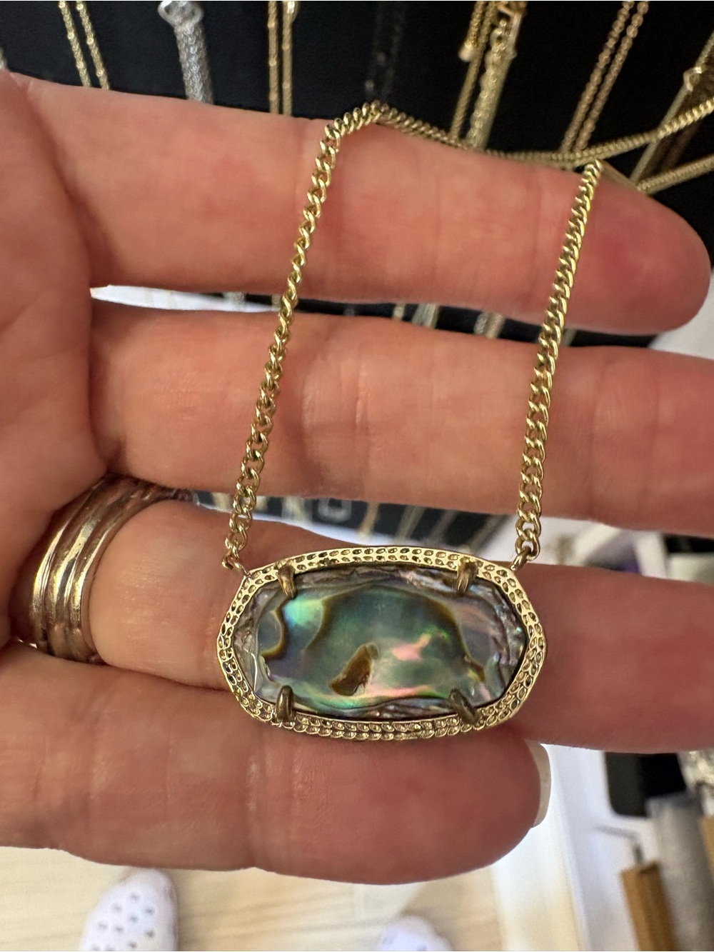 Kendra Scott SET Retired Dylan Iridescent Abalone Pendant & Elle Earrings
